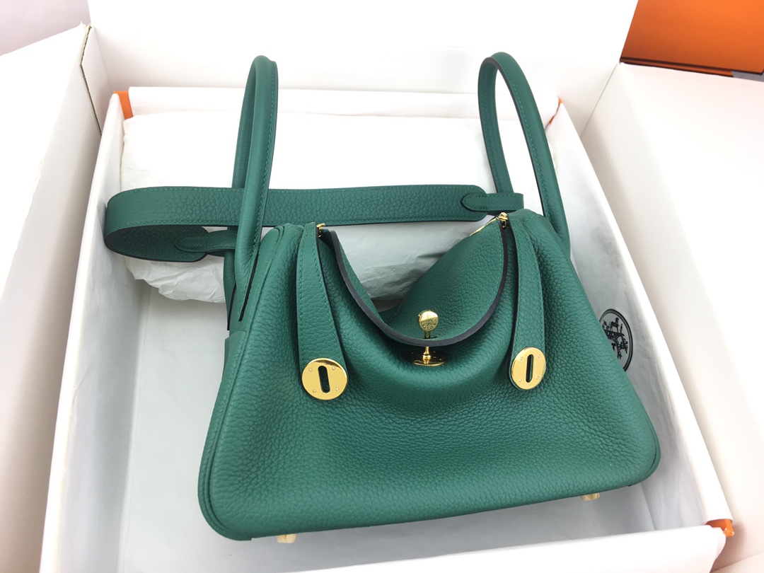 Hermes Lindy 30cm Handbag Shoulder Bag In Vert Vertigo Clemence Leather